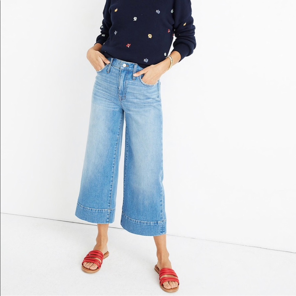 Wide-Leg Crop Jeans in Delancey Wash